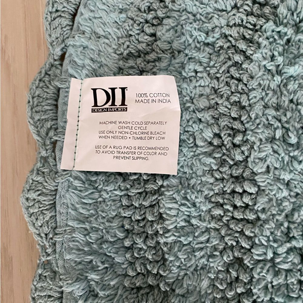 Design Imports Oval Textured Bath Rug - Picture 5 of 6